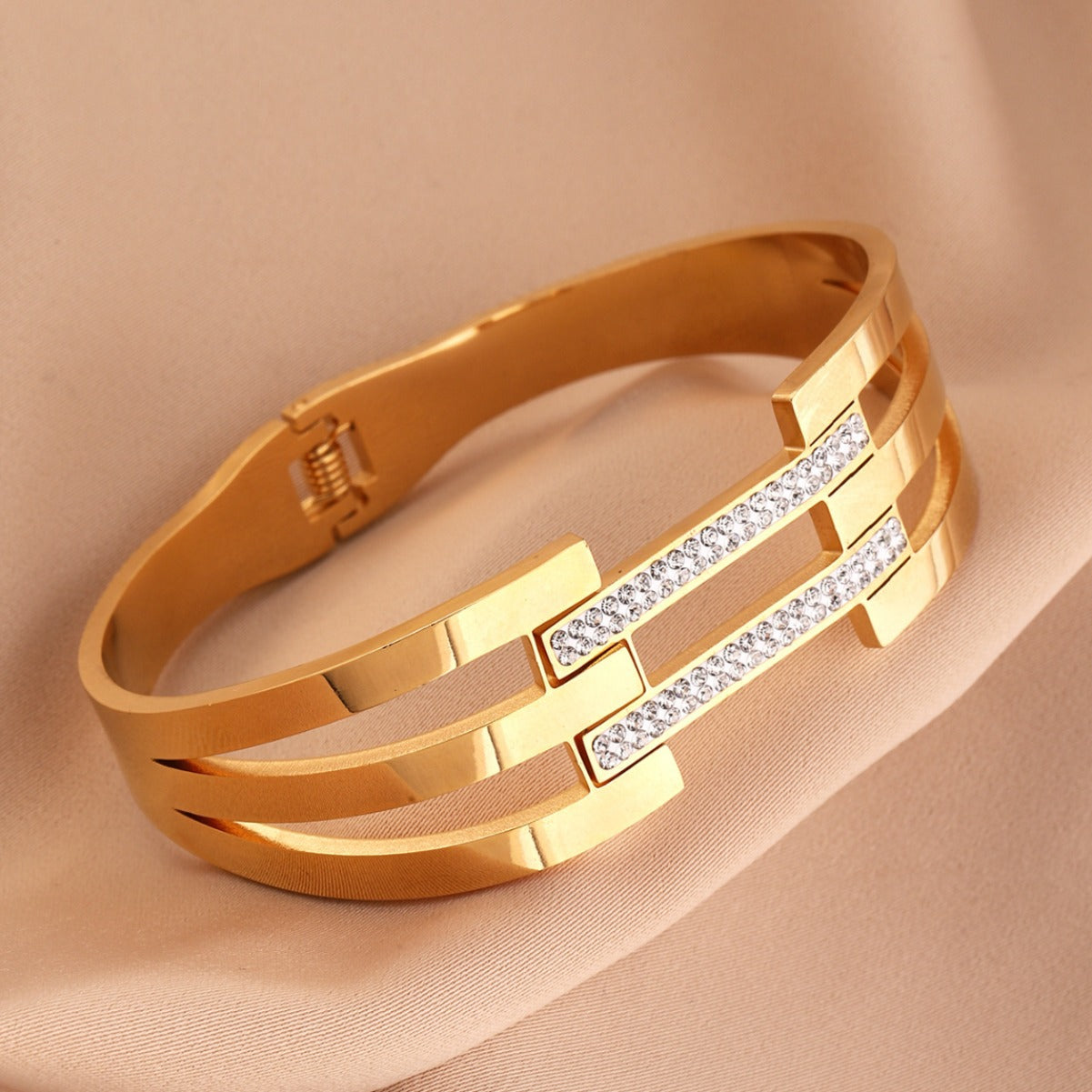 Bracelet Cercle Ajouré – Acier Inox & Design Géométrique