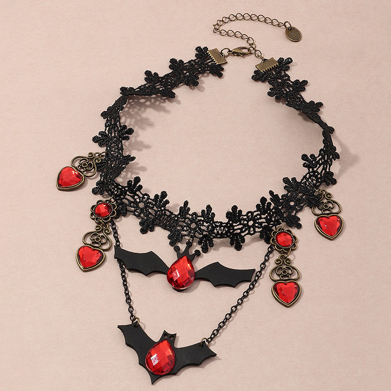 Collier Chauve-Souris & Pierres Rouges