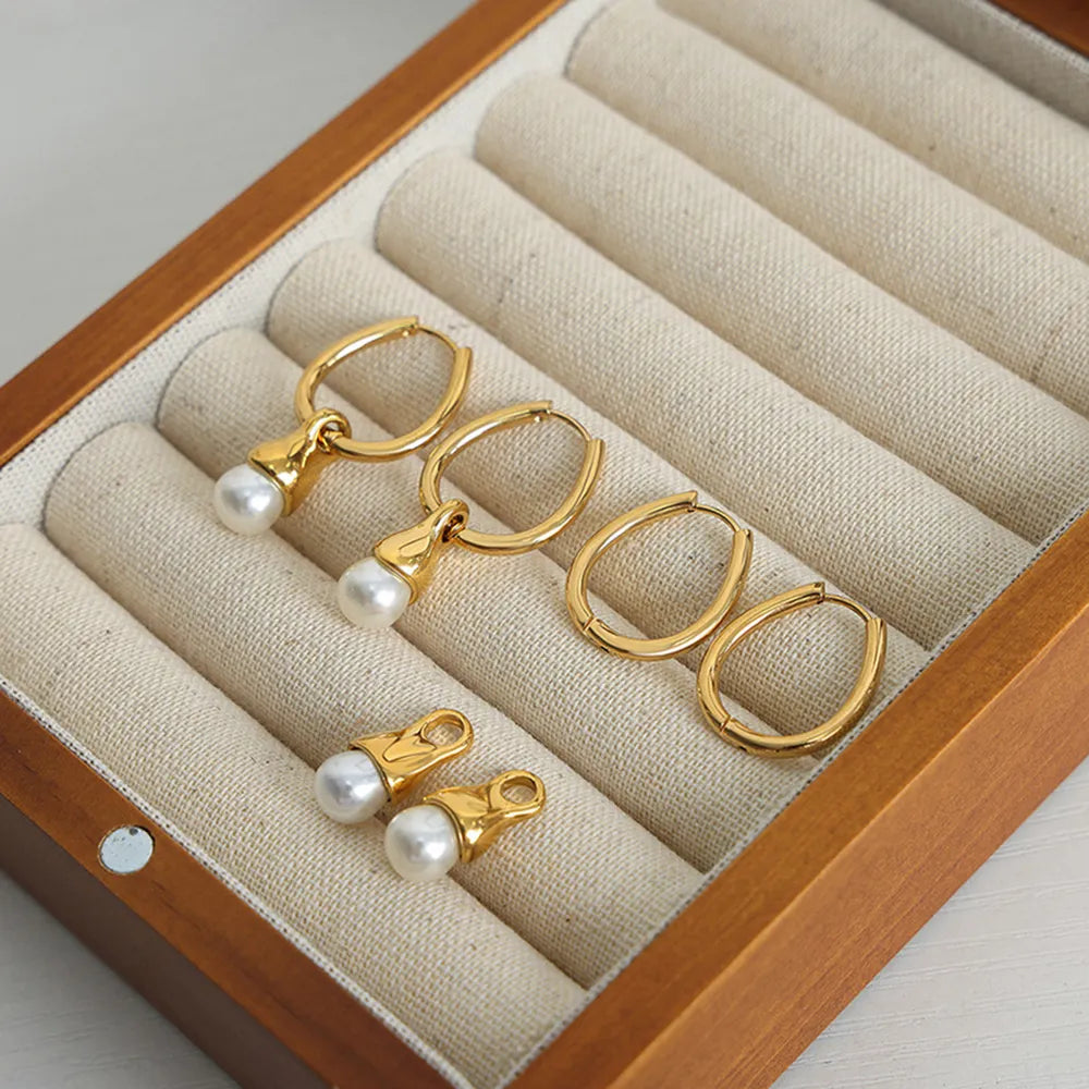 Boucles d’Oreilles Huggie – Acier Titane & Finition Brillante