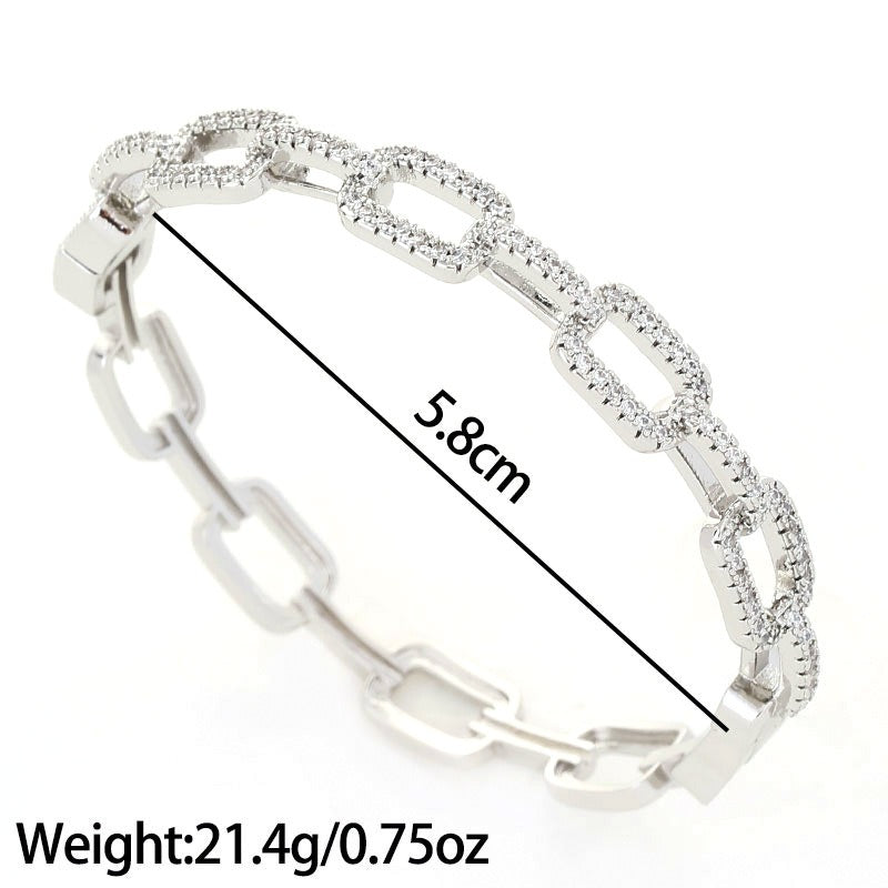 Bracelet Chaîne Rectangulaire – Plaqué Argent & Détails Texturés ✨