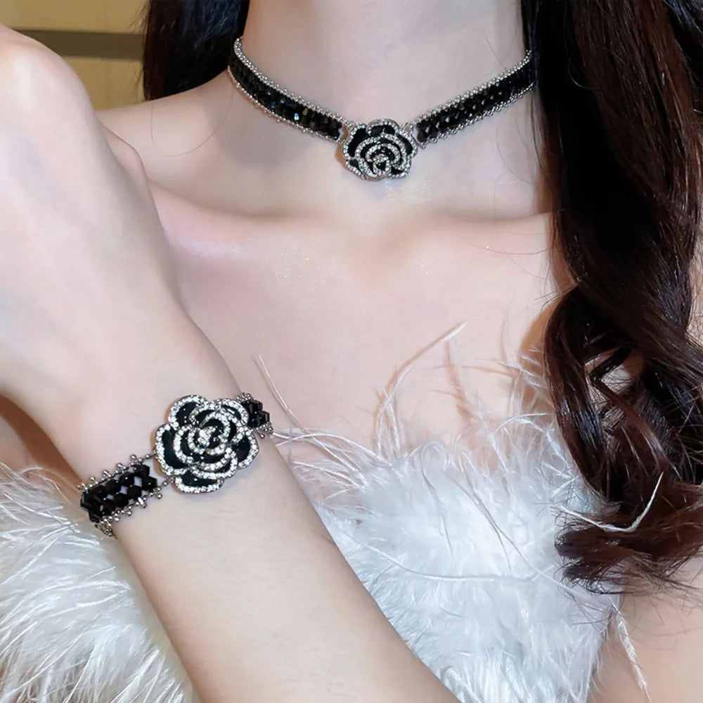 Collier Rose Cristal – “Alloy Crystal Rose Necklace