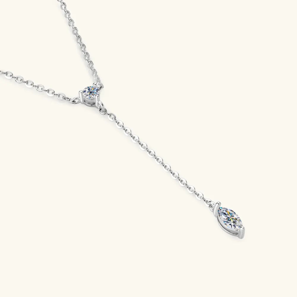 Collier Moissanite en Argent 925 – Élégance Intemporelle & Éclat Bleu Saphir