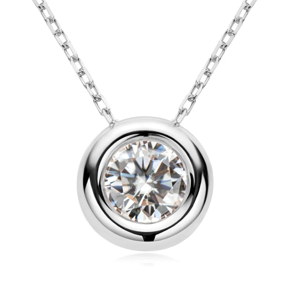 Collier Moissanite 1 Carat – Solitaire Moderne en Argent 925
