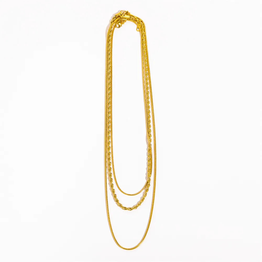 Collier Trois Rangs – Acier Titane Plaqué Or 18K