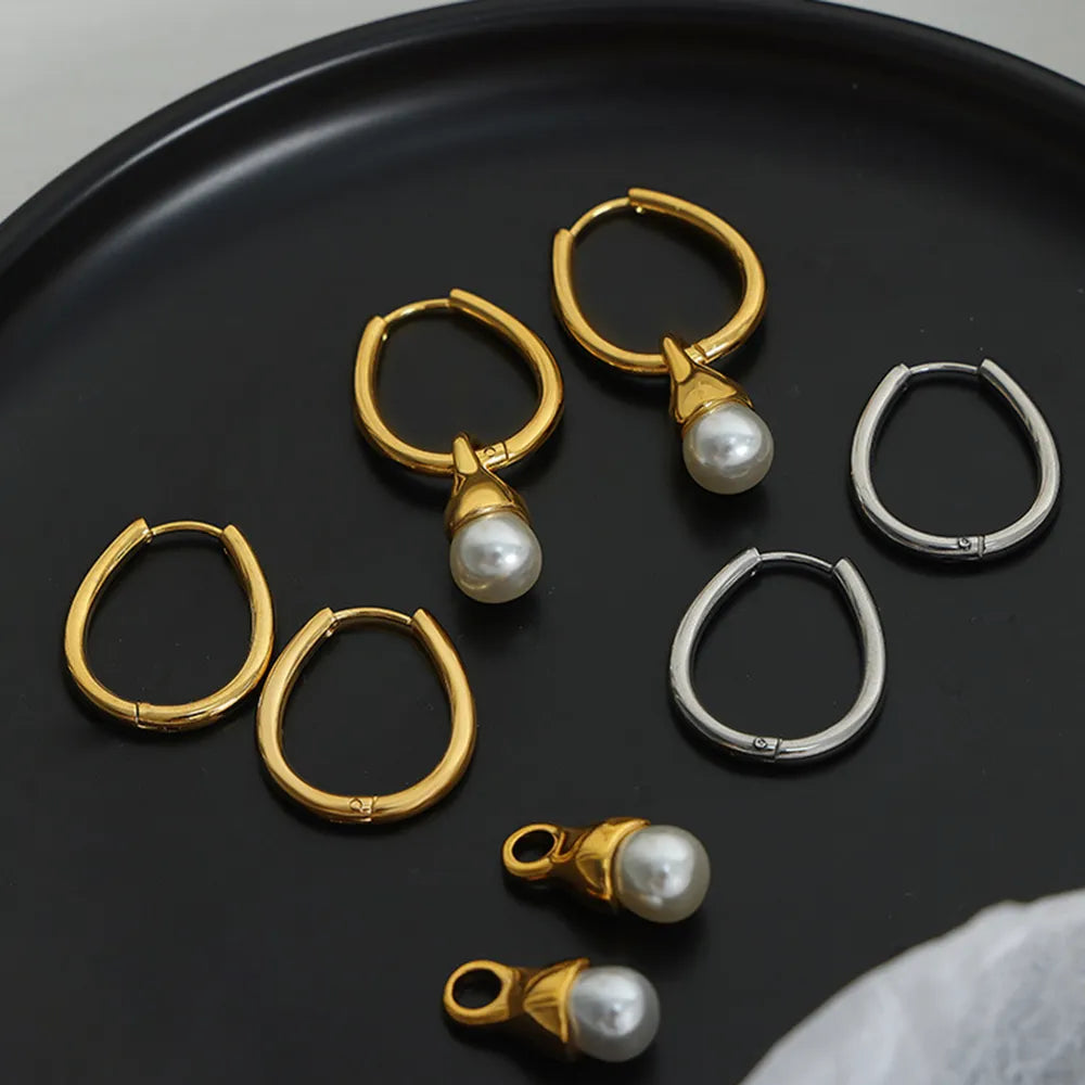 Boucles d’Oreilles Huggie – Acier Titane & Finition Brillante
