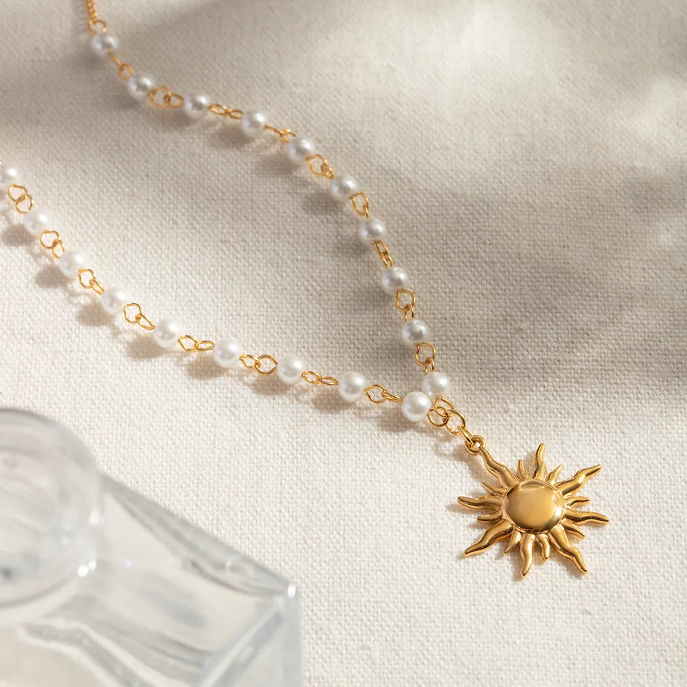 Collier Soleil & Perle – Plaqué Or 18K, Élégance Bohème