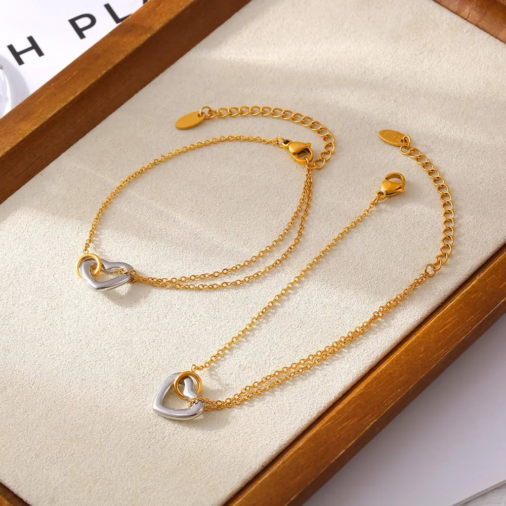 Bracelet Cœur Doré – Plaqué Or 18K & Élégance Minimaliste
