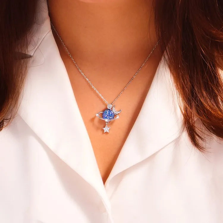Collier Lune & Étoile – Ciel Étoilé en Zircon Doré
