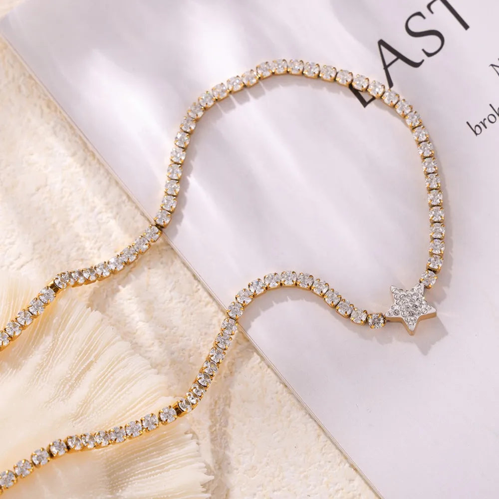 Collier Étoile Zircon – Acier Titane & Brillance Céleste
