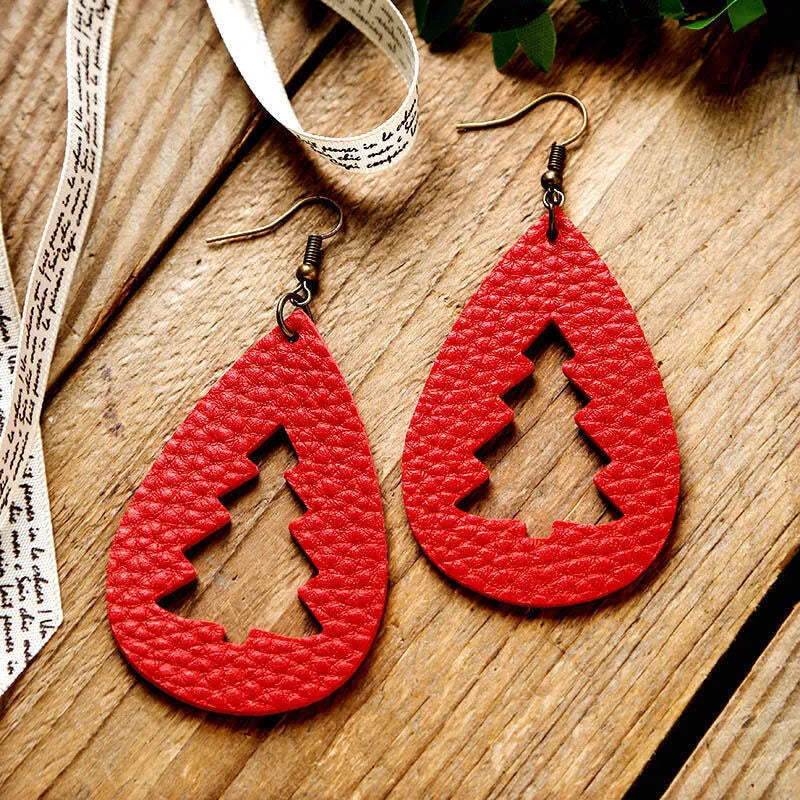 Boucles d'Oreilles Sapin de Noël – Cuir Style Tartan & Motif Découpé | Look rustique & festif
