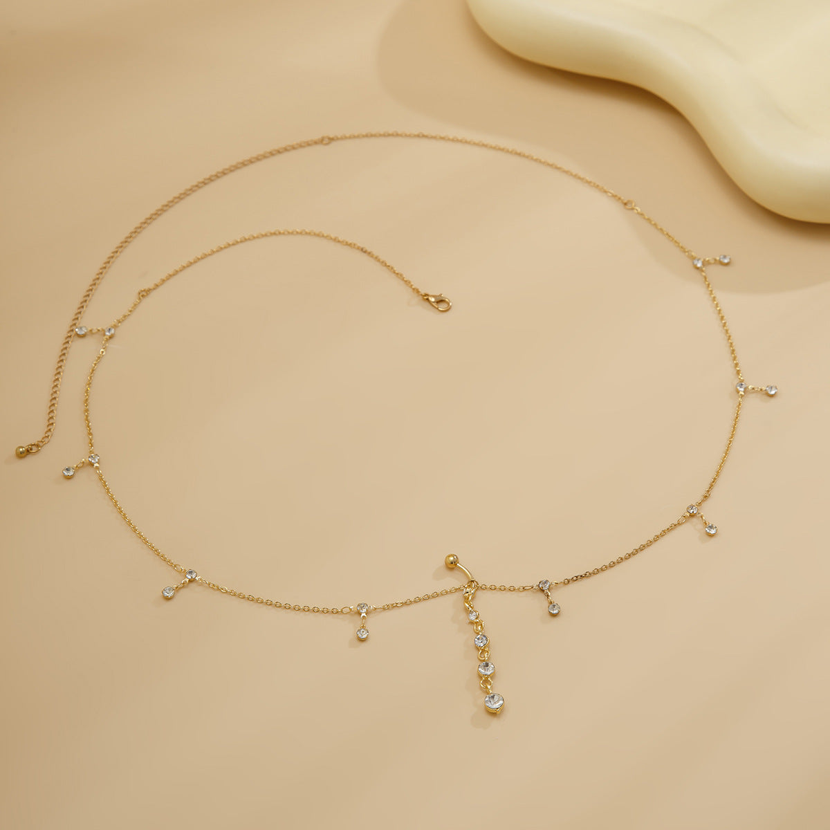 Chaîne de Taille Strass Effet Piercing – Sexy & Étincelante pour l’Été