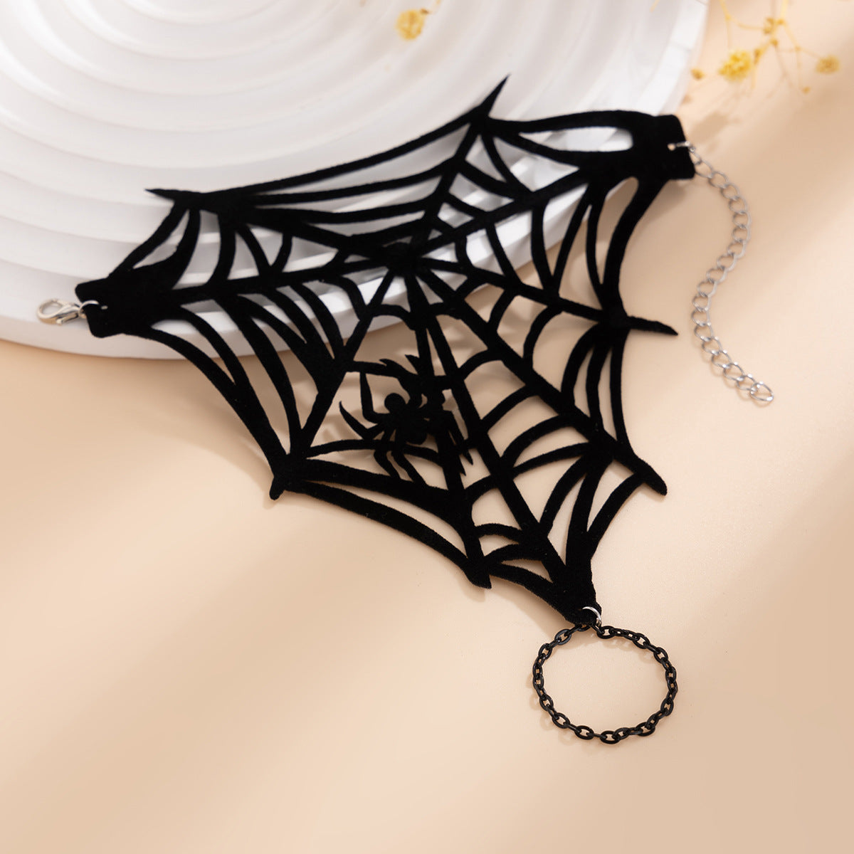 Bijou Main Halloween – Toile d’Araignée, Rose Noire ou Squelette