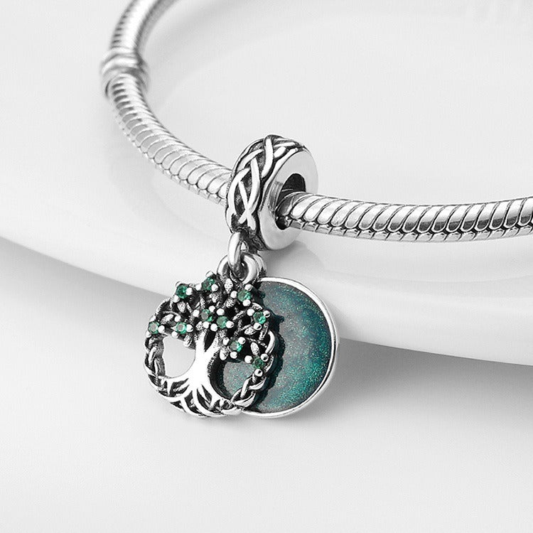 Pendentif Fer à Cheval en U avec Trèfle et Arbre de Vœux – Cuivre Plaqué Argent