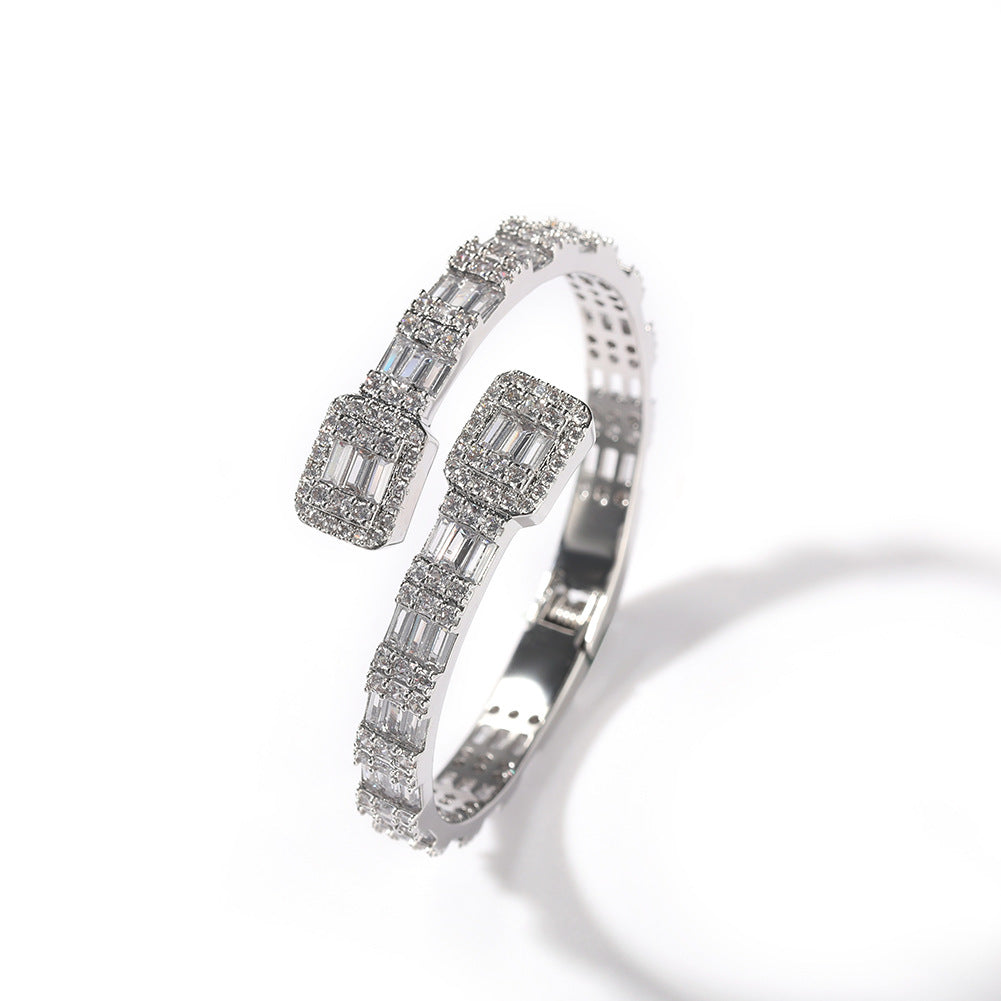 Bracelet Entrelacé Bicolore – Style Hip-Hop & Strass Brillants