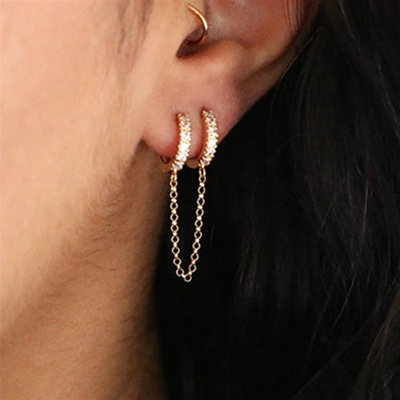 Boucle d’Oreille Double Piercing – Chaîne & Zircon Étincelant