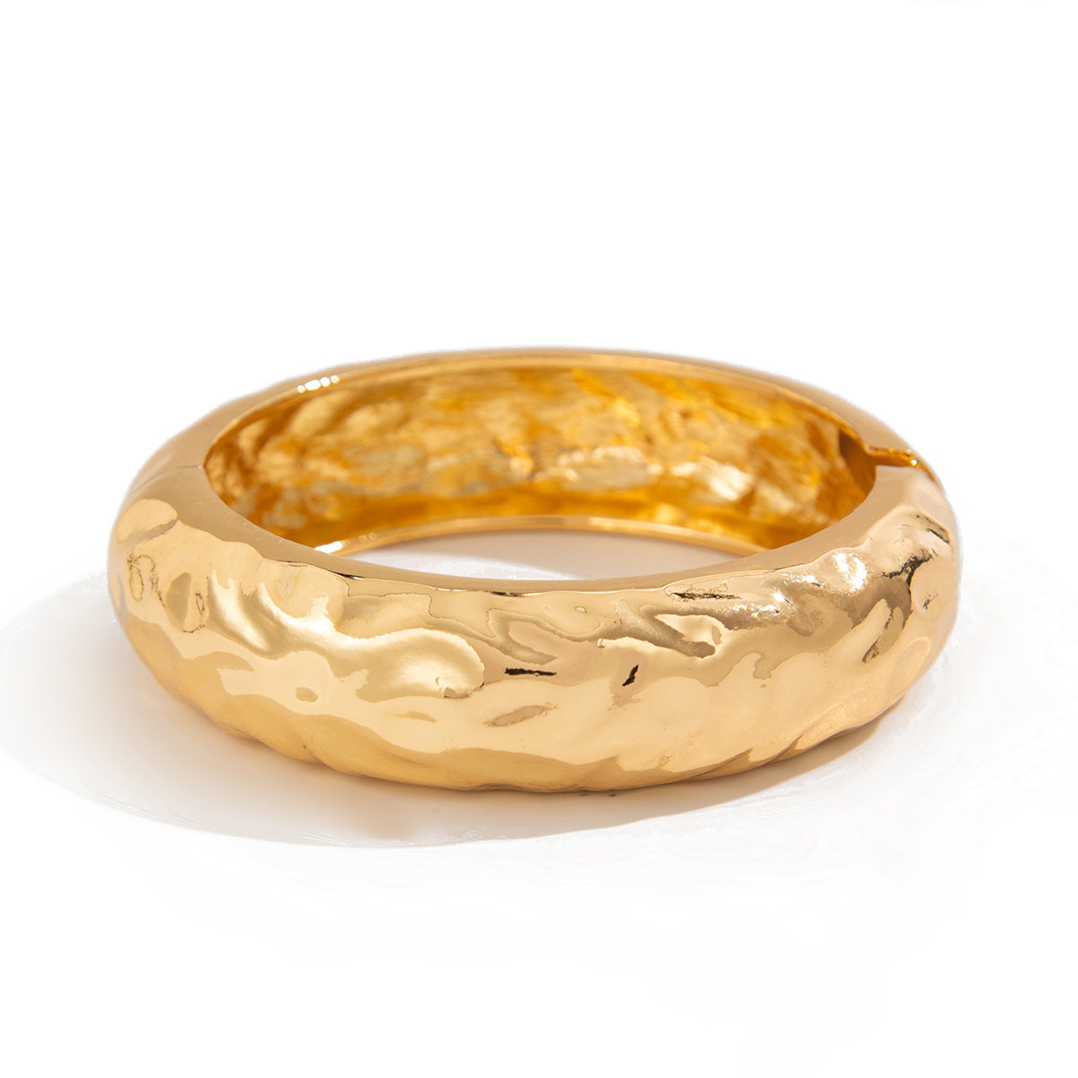 Bracelet Doré Luxueux – Perles & Finitions Texturées