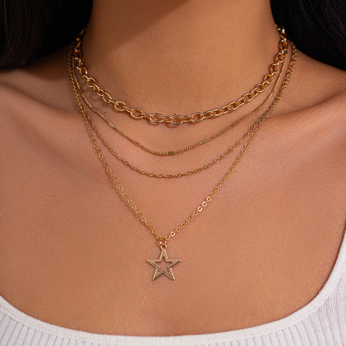 Collier Superposé Étoile Dorée