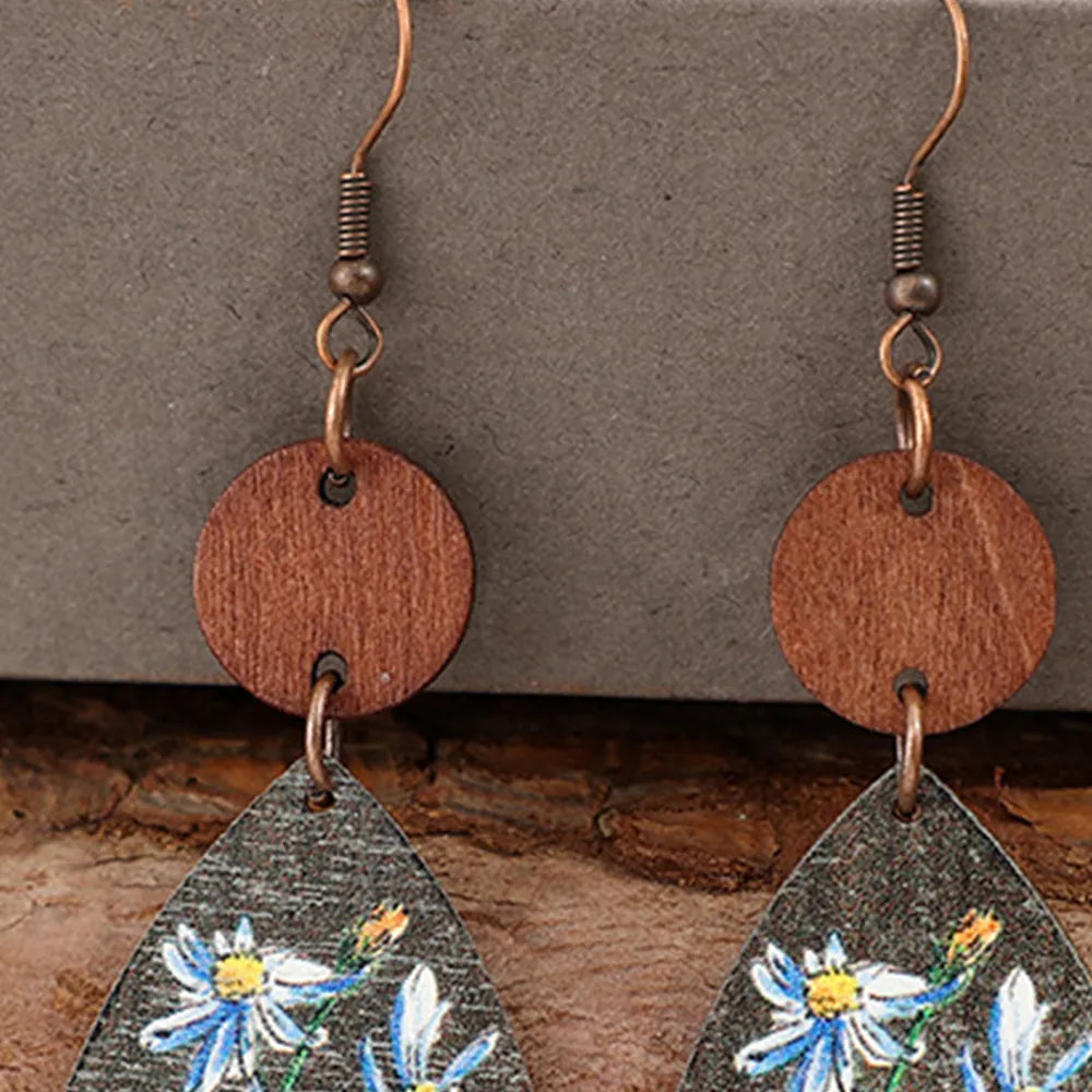 Boucles d’Oreilles Fleur Géométrique – Bois Naturel & Découpe Laser