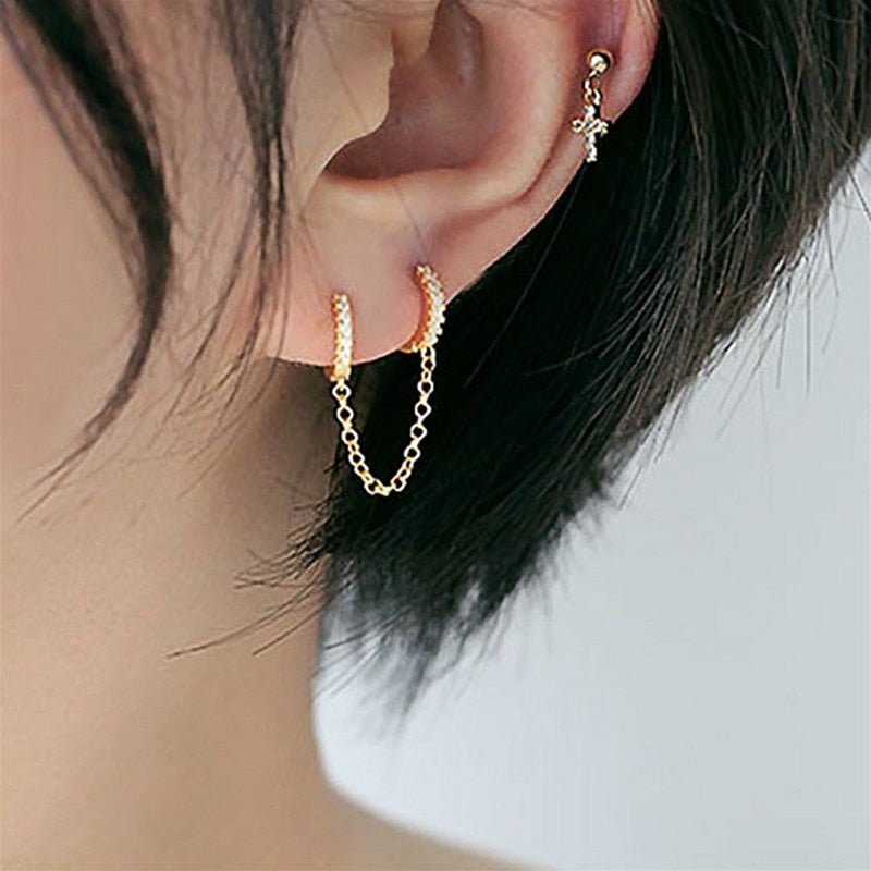 Boucle d’Oreille Double Piercing – Chaîne & Zircon Étincelant