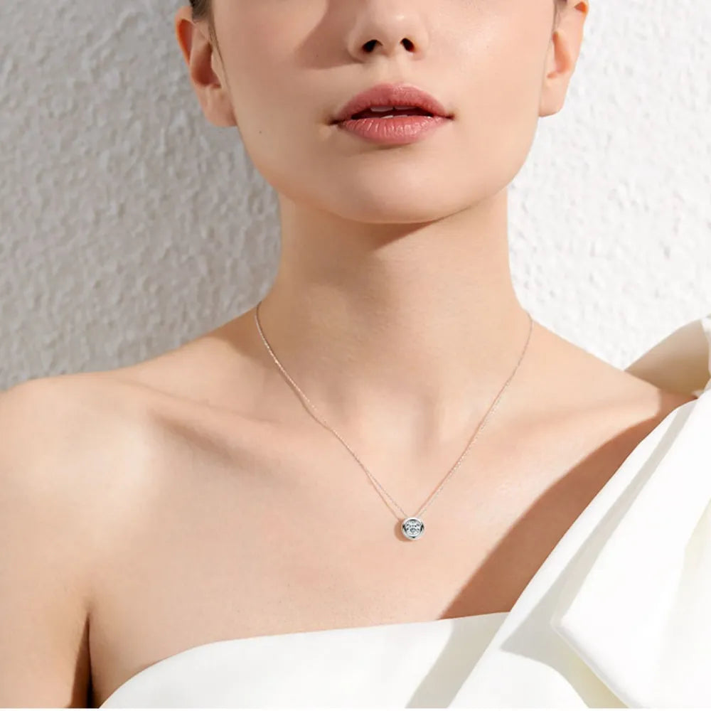 Collier Moissanite 1 Carat – Solitaire Moderne en Argent 925