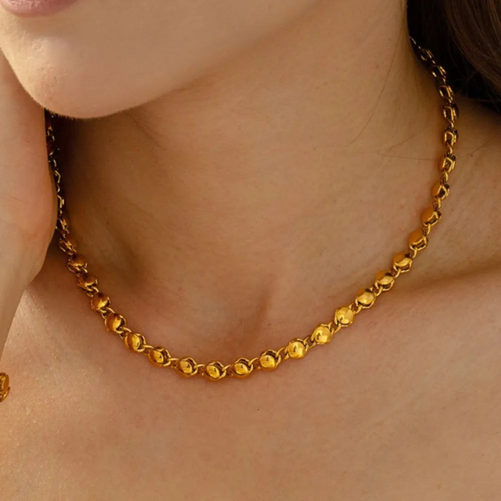 Collier Plaqué Or 18K – Élégance Minimaliste Dorée