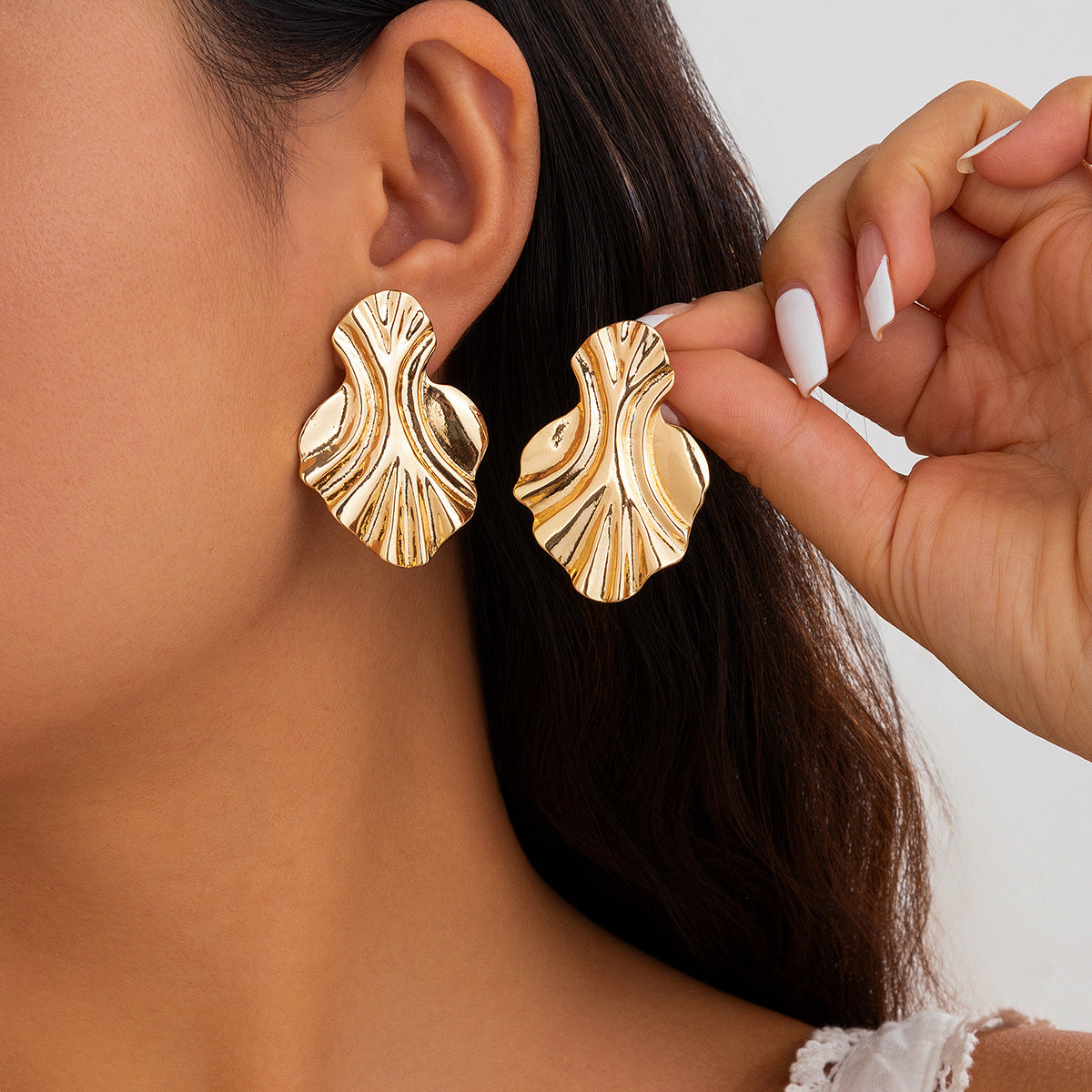 Boucles d’Oreilles Ondulées Style Antique