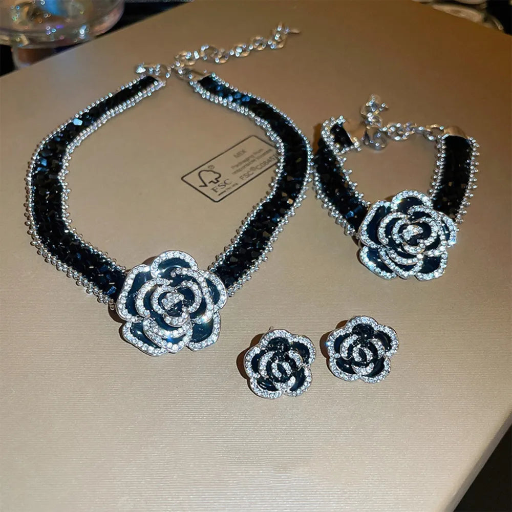 Collier Rose Cristal – “Alloy Crystal Rose Necklace