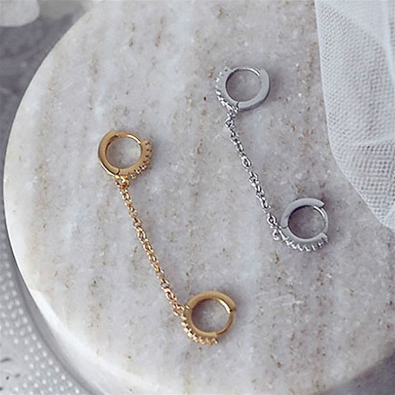 Boucle d’Oreille Double Piercing – Chaîne & Zircon Étincelant