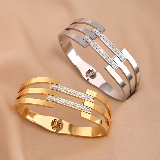 Bracelet Cercle Ajouré – Acier Inox & Design Géométrique