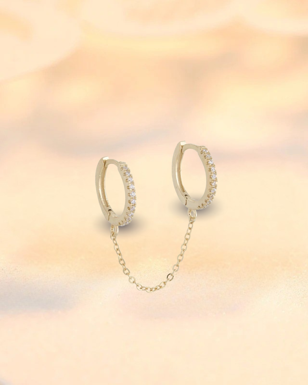 Boucle d’Oreille Double Piercing – Chaîne & Zircon Étincelant