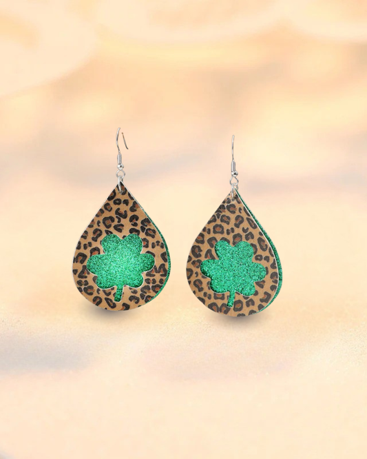 Boucles d’Oreilles Goutte Léopard – Cuir Végan & Motif Animalier