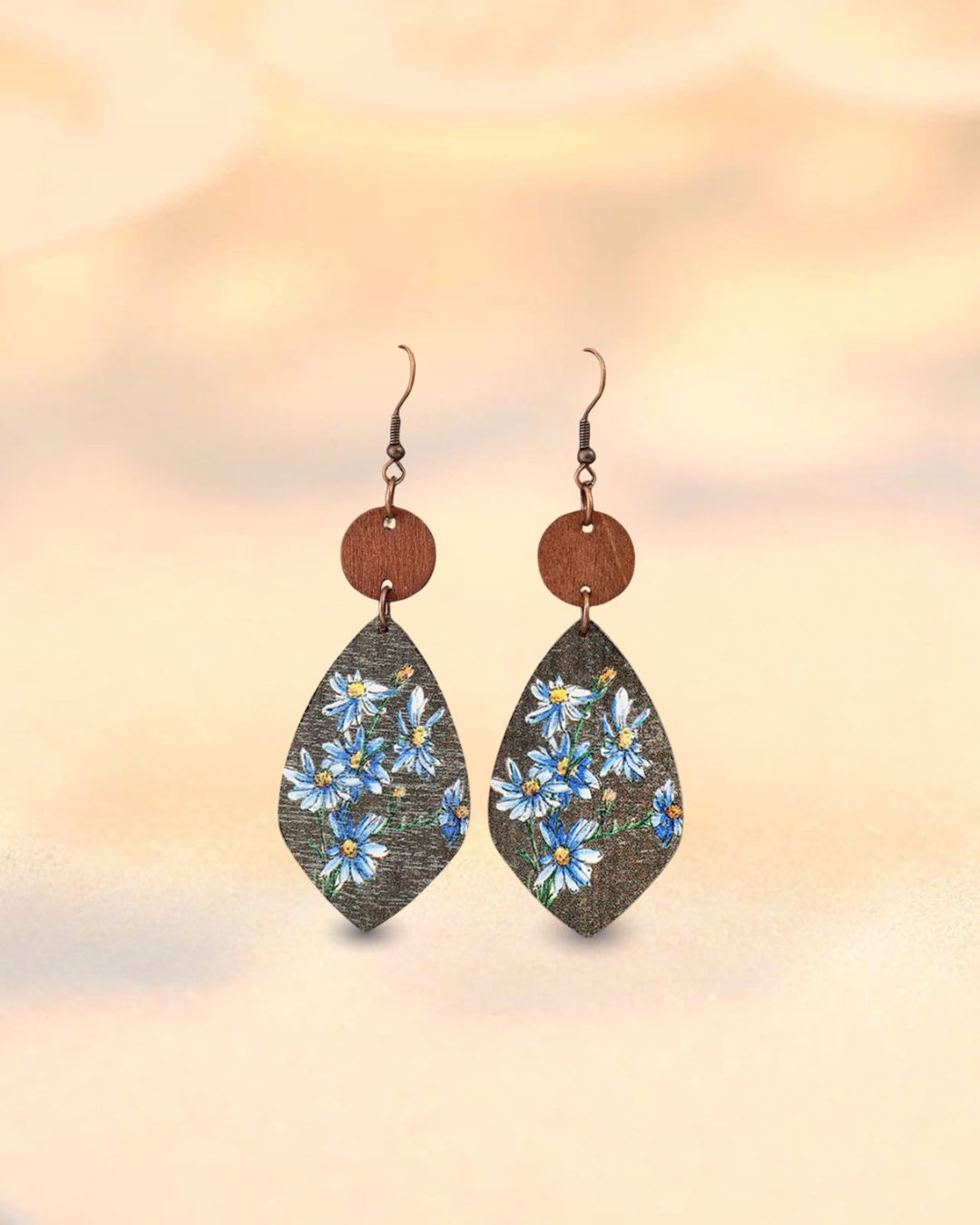 Boucles d’Oreilles Fleur Géométrique – Bois Naturel & Découpe Laser