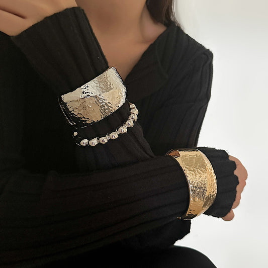 Bracelet  Large Martelé – Acier Bicolore Élégant & Tendance