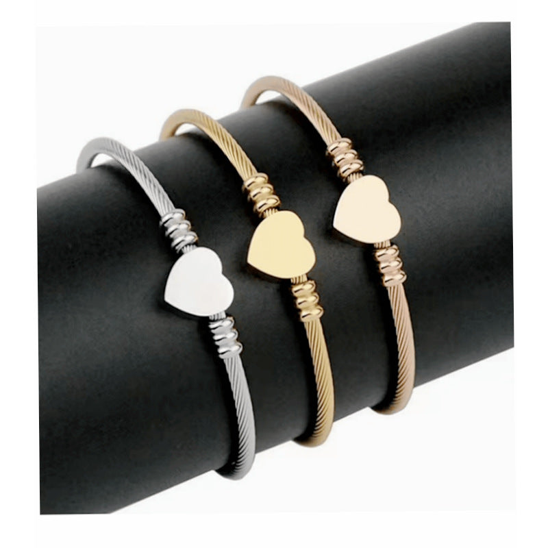 Bracelet Initiale – Acier tressé & Lettre personnalisée (A à Z) Un bijou symbolique, fin et tendance