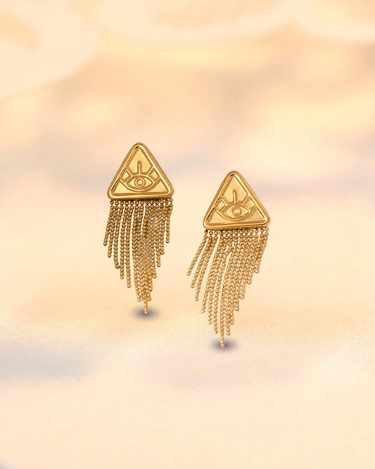 Boucles d’Oreilles Triangle Doré – Œil Mystique & Chaînes Pendantes