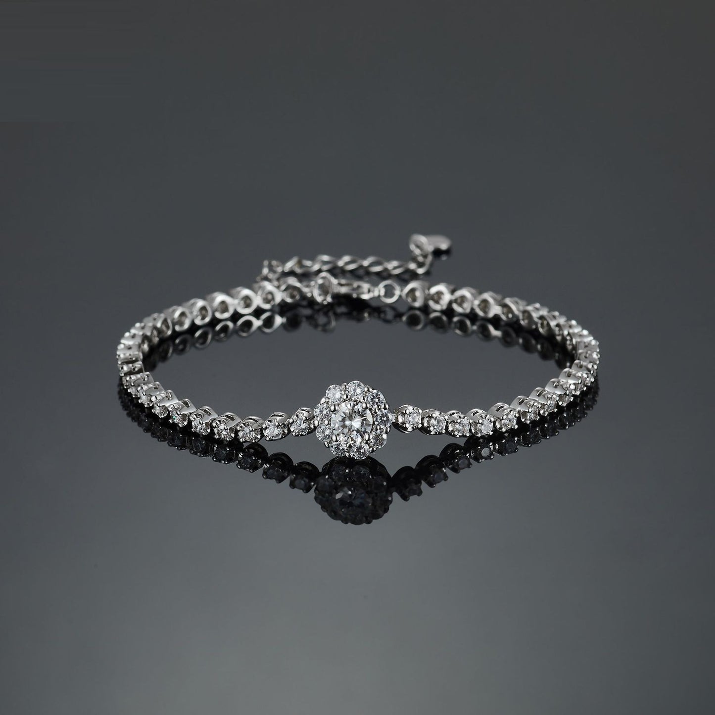 Bracelet Éclat Royal en Argent 925 – Finition Or Blanc & Zirconium ✨