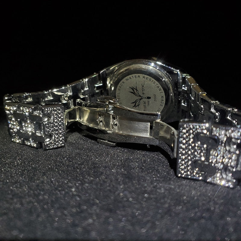 Montre Femme MISSFOX Full Strass – Cadran Inoxydable & Détails Cristal