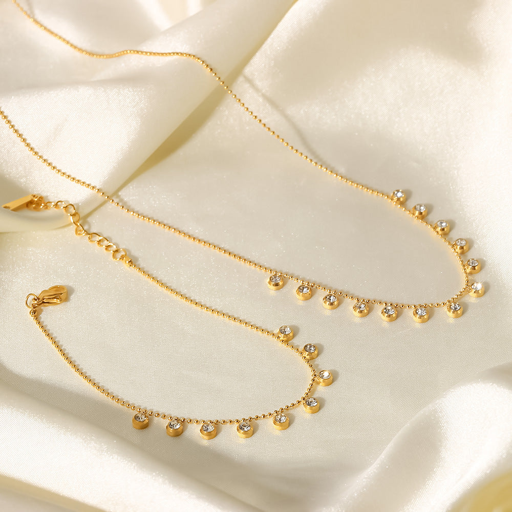 Collier Zircon Plaqué Or 18K – Élégance et Raffinement