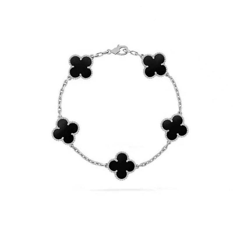 Bracelet Trèfle Doré – Acier Titane Plaqué Or 18K & Chance Élégante