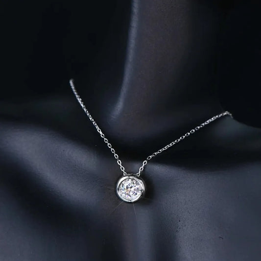 Collier Moissanite 1 Carat – Solitaire Moderne en Argent 925